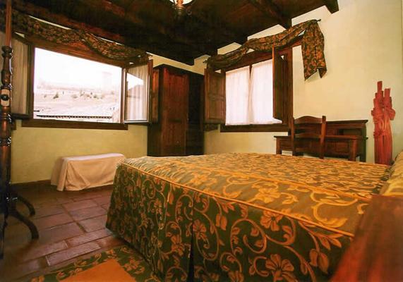 La Posada Ducal Penaranda de Duero Room photo